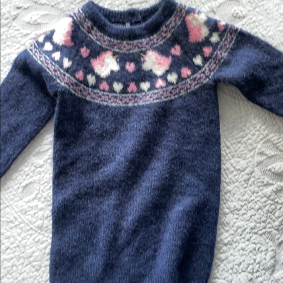 2 baby girl dresses - Picture 3 of 4